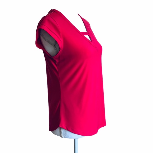NEW YORK & COMPANY HOT PINK CAP SLEEVE V NECK TOP - Picture 2 of 4